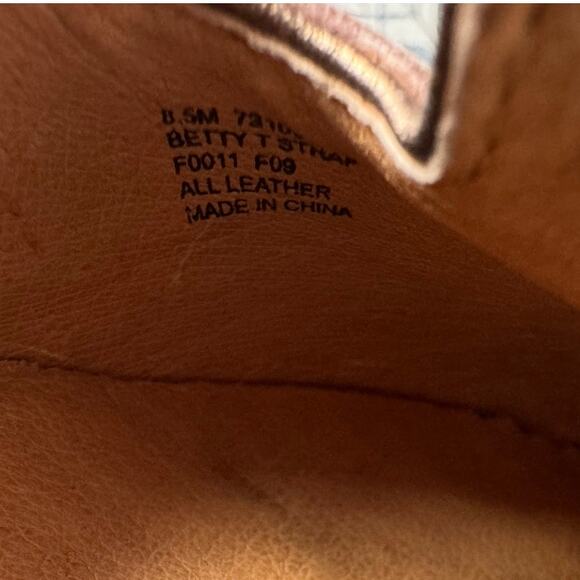 FRYE Brown Leather High Block Heel Betty T-Strap Pumps Vintage Style Size 8.5 - Picture 7 of 8